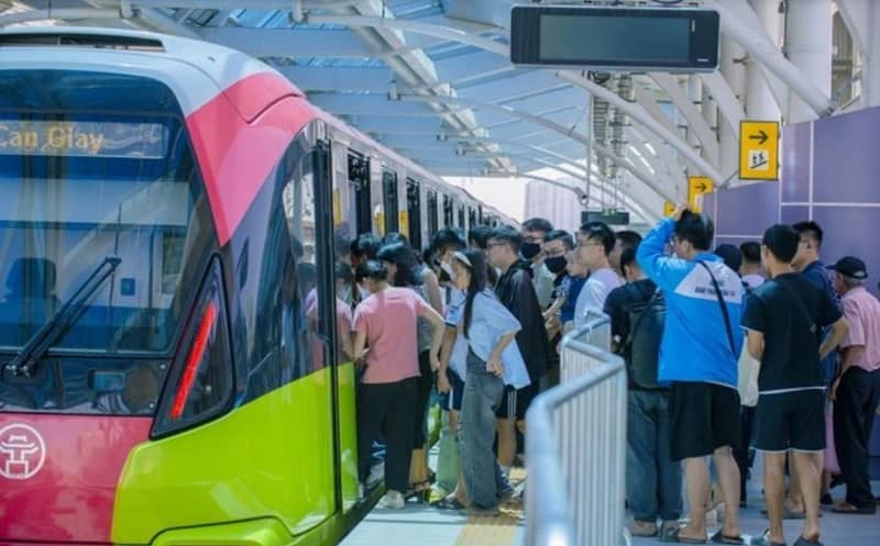 Khung cảnh ga Metro Nhổn – Hà Nội (Ảnh: Lao Động)