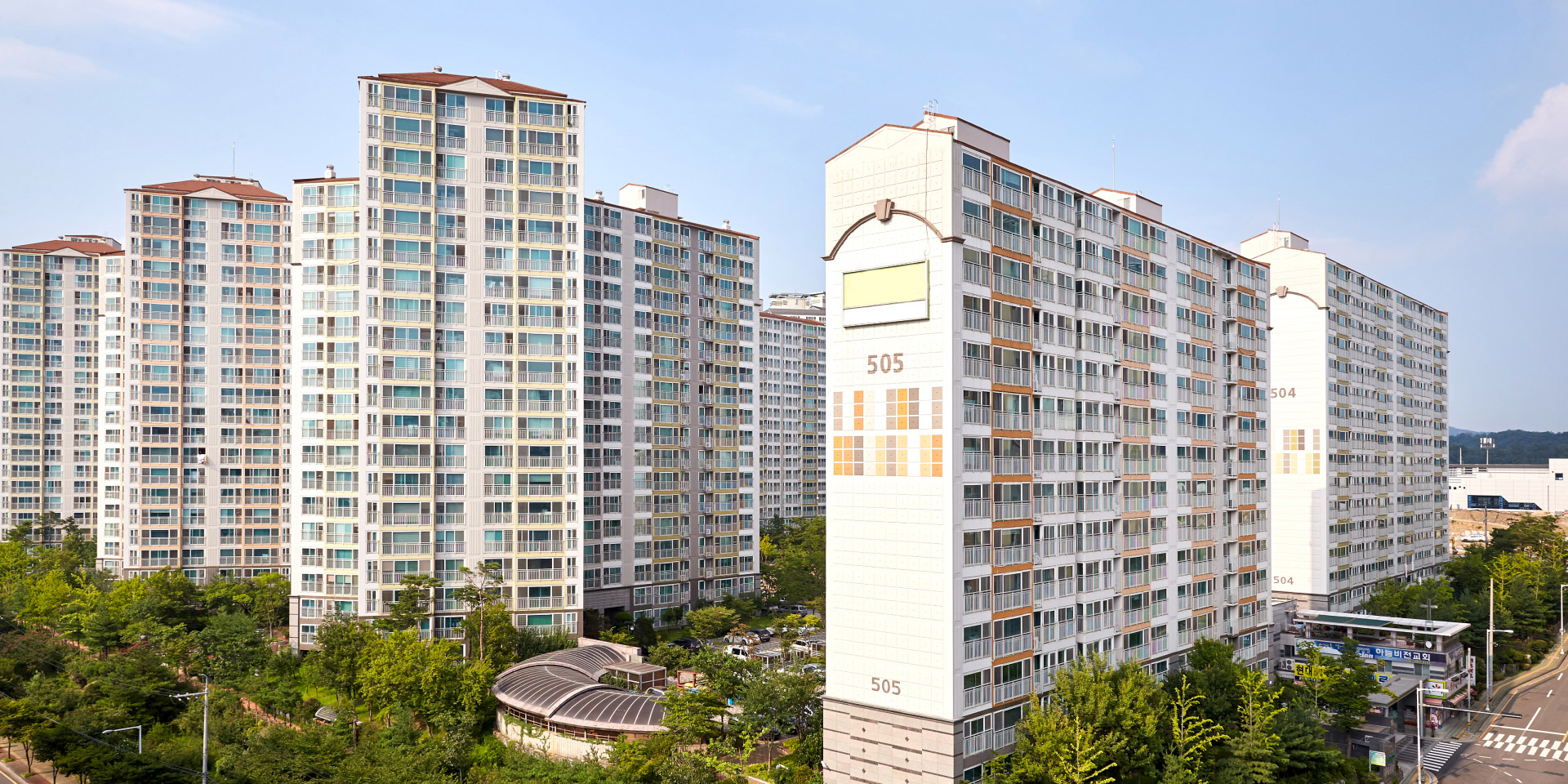Phân Tích Chi Tiết Việc Mua Chung Cư Theo Từng Quý Trong Năm