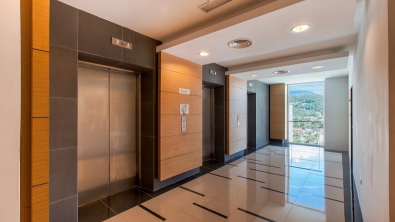 Căn hộ gần thang máy thường có giá bán hấp dẫn và di chuyển thuận tiện.